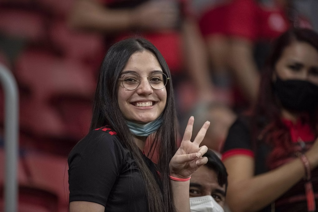 brazil, rio de janeiro, football fan, maracanã stadium, woman