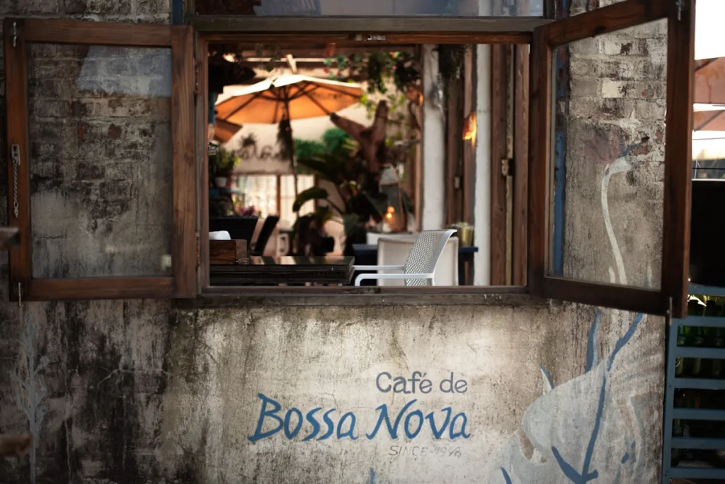 Brazilian restaurant bill with service charge