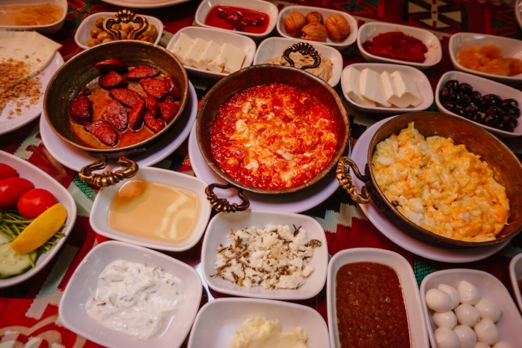 complete feijoada dish with side dishes