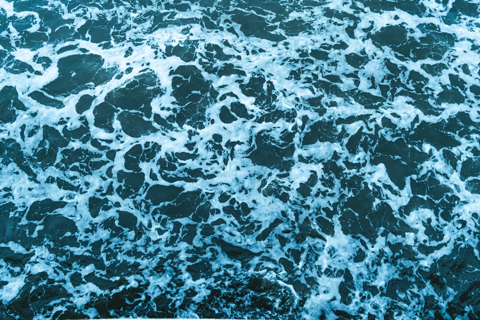 turquoise ocean waves inside Brazil