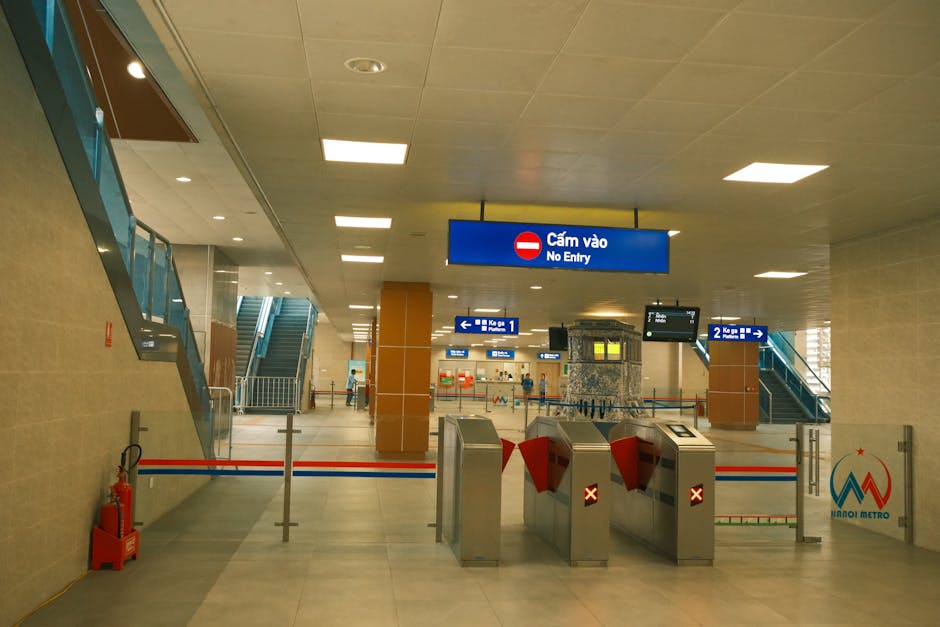 accessible metro station elevator platform in Brazil