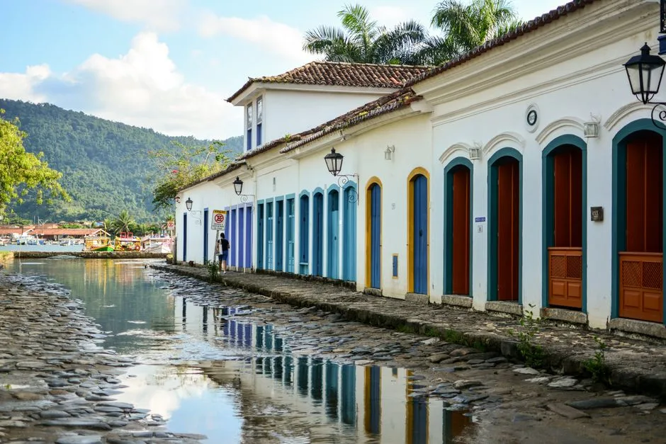 Beyond the Caipirinha: The Best Ways to Visit Cachaça Distilleries in Paraty