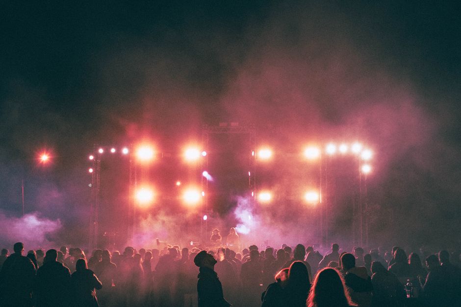 crowd outdoor festival stage brazil