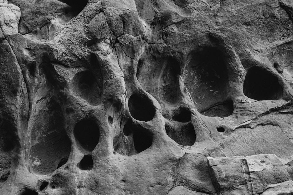 rock shelter red