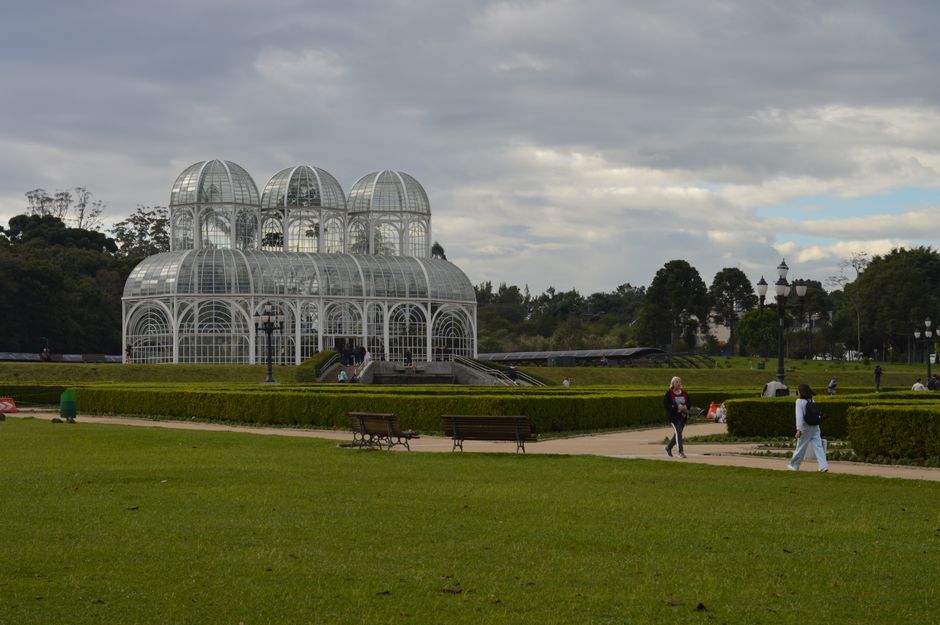 Botanical Garden curitiba greenhouse walkway in Brazil